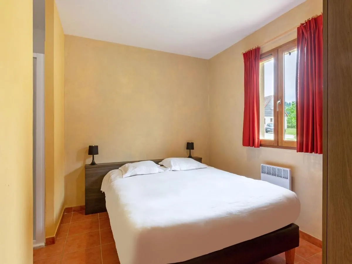 Comfortable Holiday Home With Swimming Pool Lacapelle-Marival Frankrike