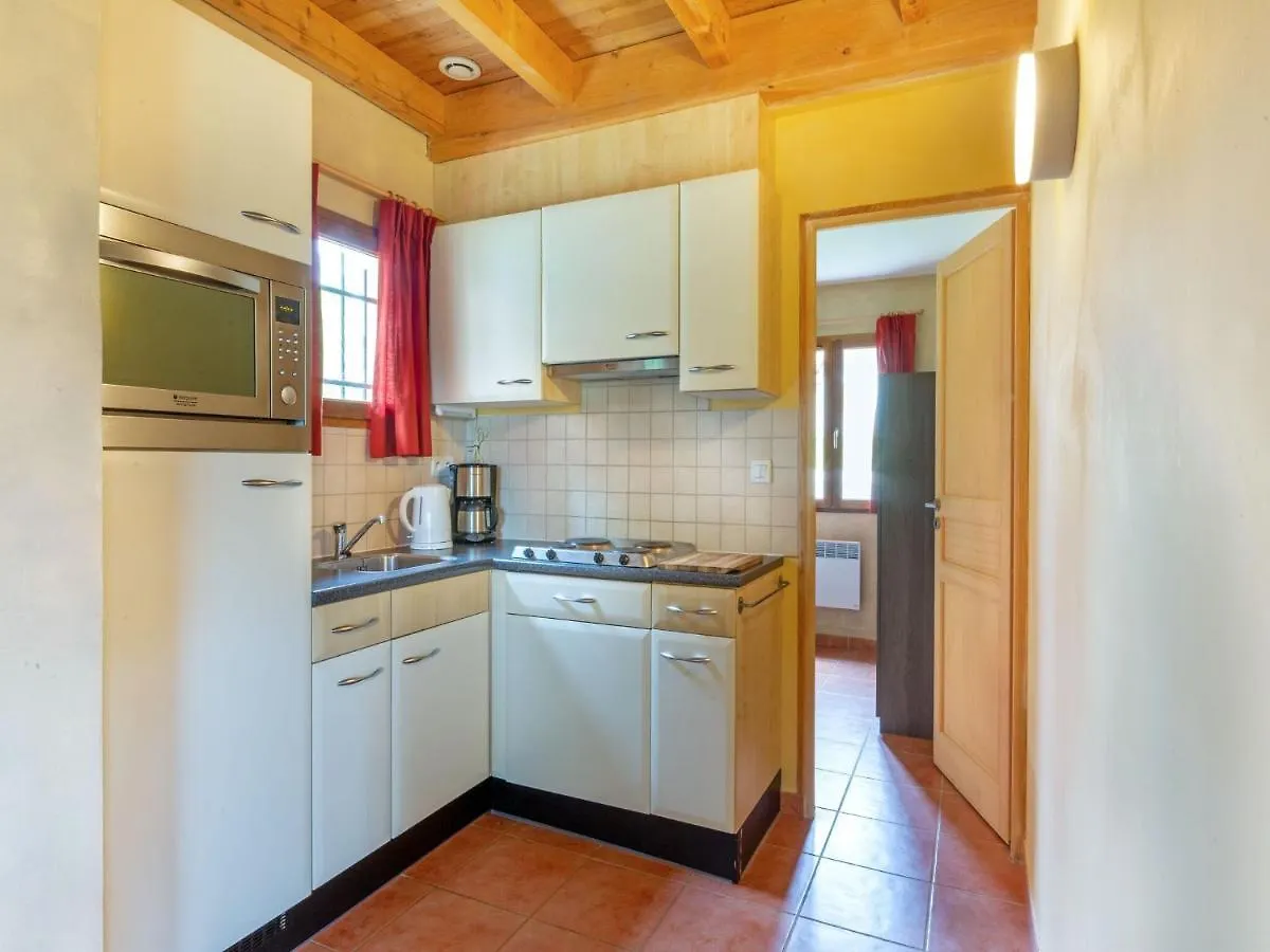 Comfortable Holiday Home With Swimming Pool Lacapelle-Marival